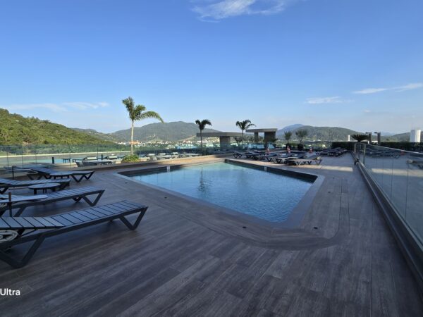 Apartamento à venda no Yachthouse