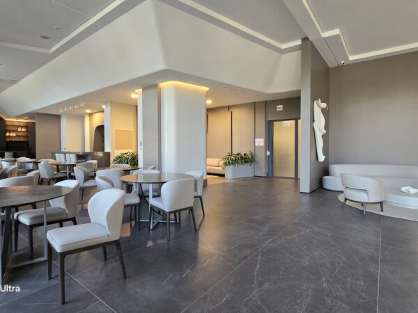 Apartamento à venda no Yachthouse