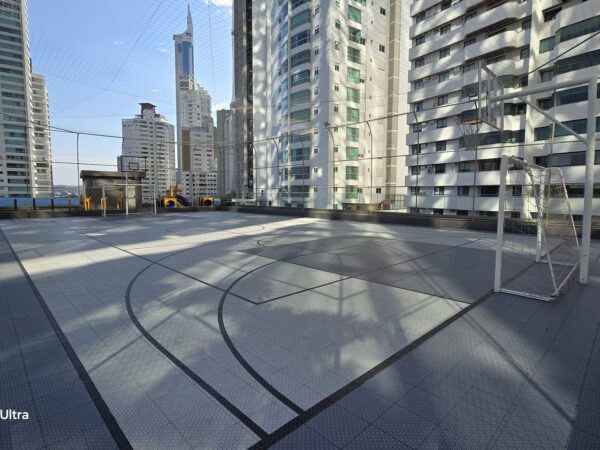 Apartamento à venda no Yachthouse