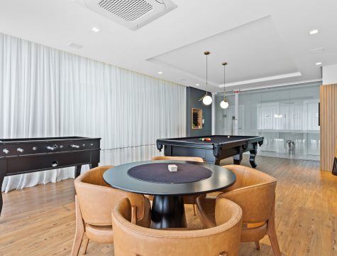 Apartamento Andar Alto à Venda no Eleganza Tower