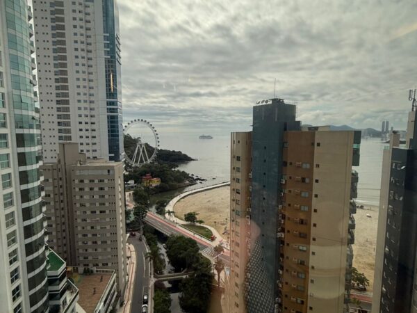Venda de apartamento no Skyline Tower