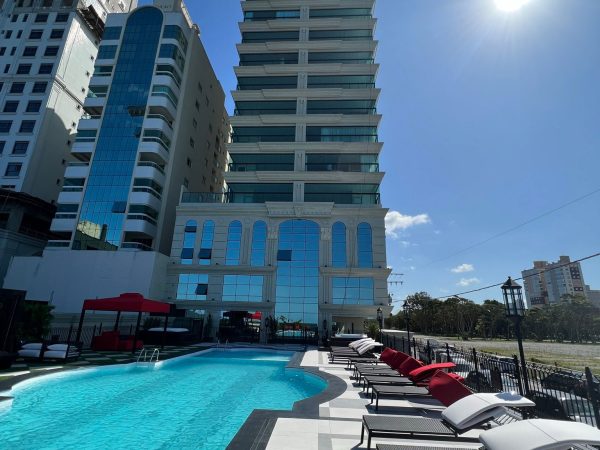 Apto á venda no Cartier Residence