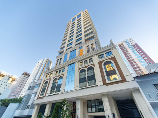 Apartamento no Edifício Hannover á venda