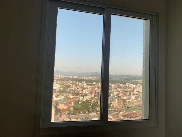 Apto á venda no Marina Beach Towers