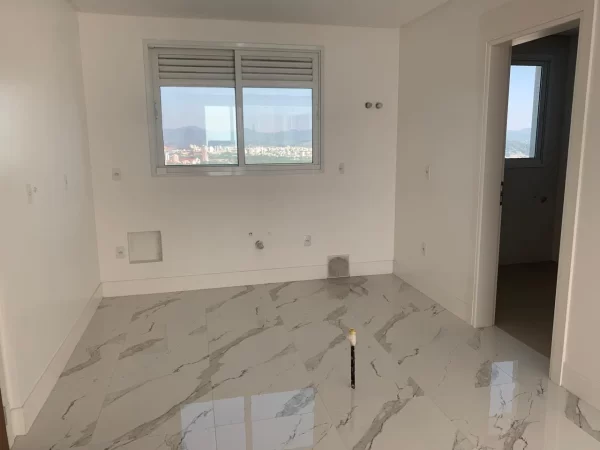 Andar alto á venda no Marina Beach Towers