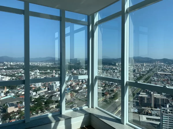 Andar alto á venda no Marina Beach Towers