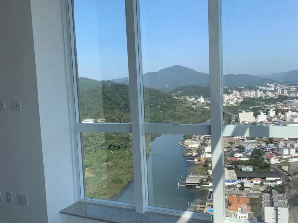 Andar alto á venda no Marina Beach Towers