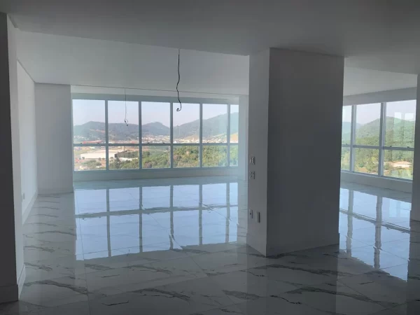Apartamento no Marina Beach Towers á venda