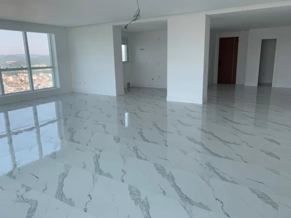Apartamento no Marina Beach Towers á venda