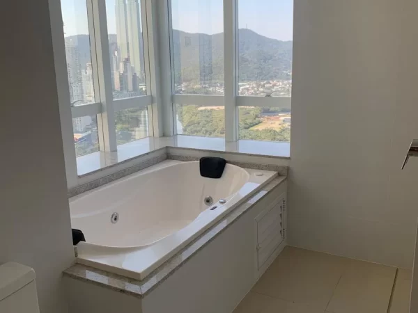 Apartamento no Marina Beach Towers á venda