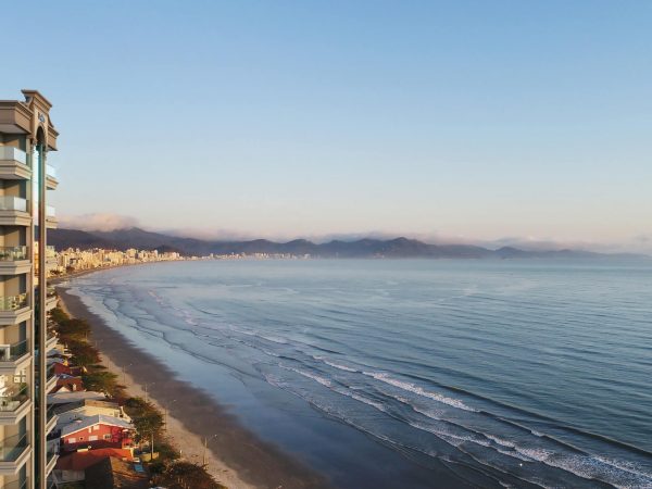 Apto á venda no Cadenza