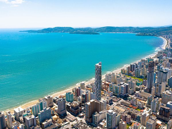 Apartamento Andar Alto Edifício Vítreo 271