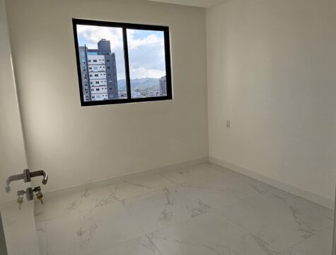 Apartamento Andar Alto Cartago Residence