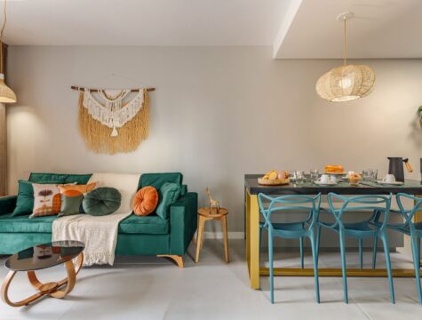 Apto mobiliado à venda no Residencial Velac