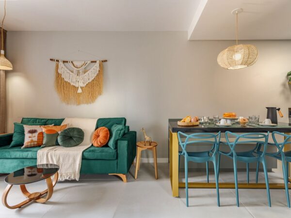 Apto mobiliado à venda no Residencial Velac