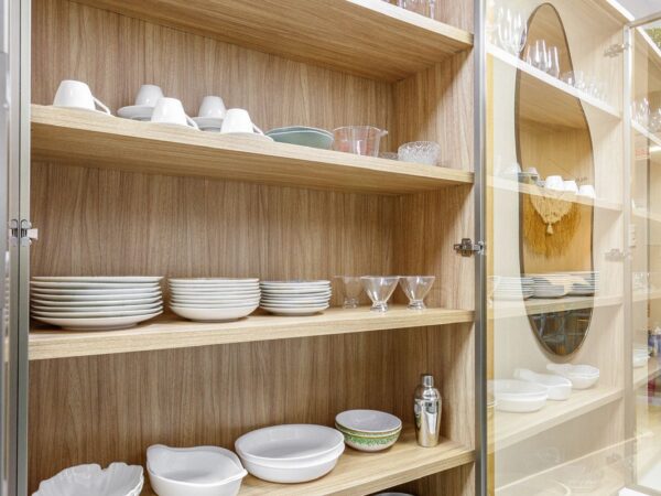 Apto mobiliado à venda no Residencial Velac