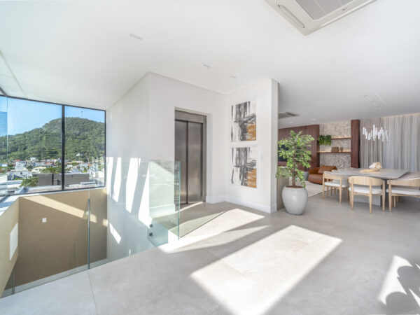 Casa Moderna no Bella Vista Residence Club