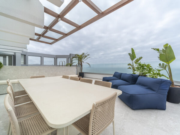 Cobertura à Venda no Theiss Heim Balneário Camboriú