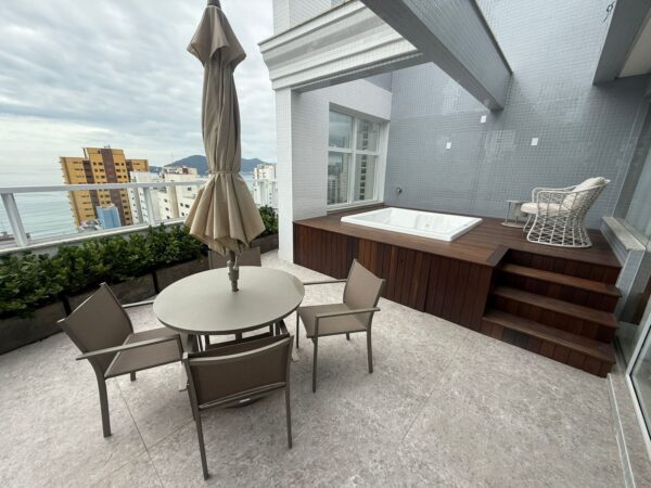 Apto à venda no Olimpia Residence em Balneário Camboriú