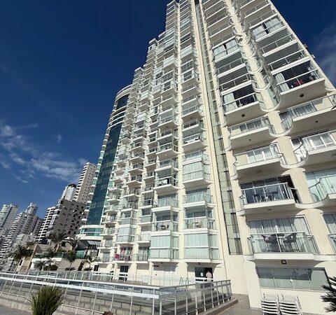 Edifício Imperatriz Apartamento Frente Mar à Venda