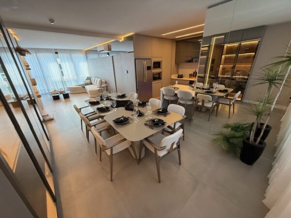 Sun Beach Residence Apartamento Decorado à Venda